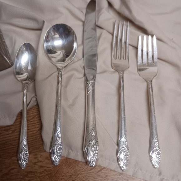 Silver plated 12 piece setting